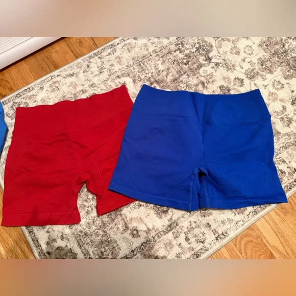 Dynamic Work Out Shorts - Picture 3 of 5